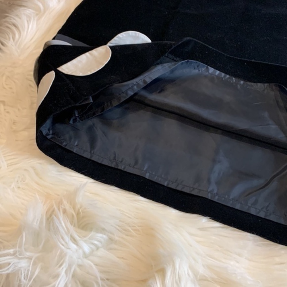 Boden velvet fully lined side zip skirt scalloped detail 6 Long - Picture 6 of 7